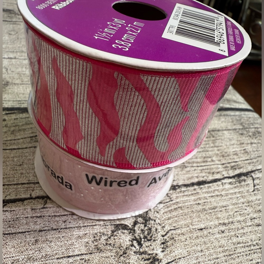 NWT! 🎀 Bundle 2 Pink ribbon spools